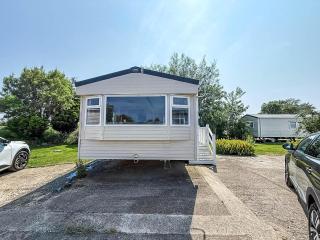 Lovely 8 Berth Caravan With Decking And Wifi In Yorkshire, Ref 71011Ic - Tunstall - 4