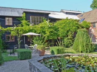 Barn Terrace - 28972 - Selstead - 0