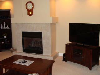 714-4 Ground floor 4 BR - wooded view from patio of - 5