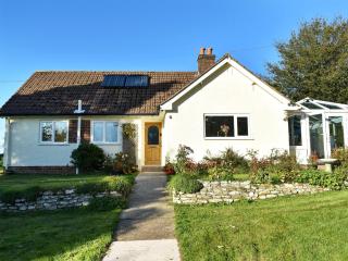 Seaview Bungalow - Membury - 0