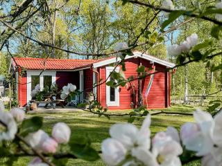 Smålands Idyll In The Lap Of The Forest - Gullabo - 0