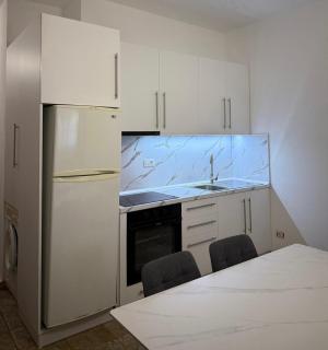 Fishta Apartment - Velipojë - 9