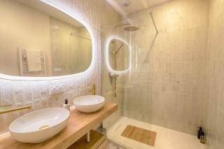 Escapade - Ciné privé, balnéo et jardin - 4