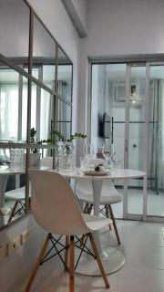 Relax in style with fast WIFI Netflix - Manila - 6