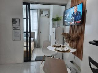Stylish Condo at Mezza 1 with fast WIFI Netflix - Manila - 2
