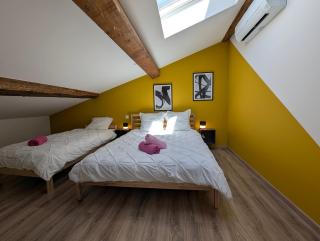 ColorChic 3 étoiles - Parking Privé Terrasse Clim - 120m2 Plein centre - Mèze - 9