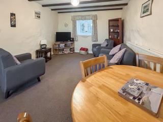 Ty Main Cottage - Newborough - 6