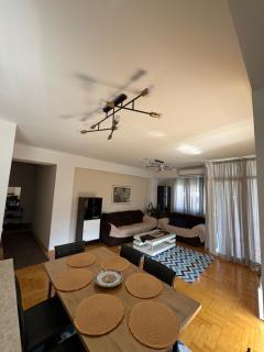 Beautiful 3 bedroom mountain view appartement - Skopje - 7