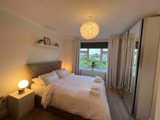 Coastguard Cottage - - 2