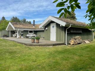 Bright And Open Summer House By The North Sea - 9