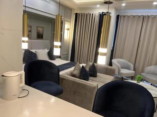 Elysium Tower Designer Apartments Facing Centaurus Mal Islamabad - Islamabad - 7