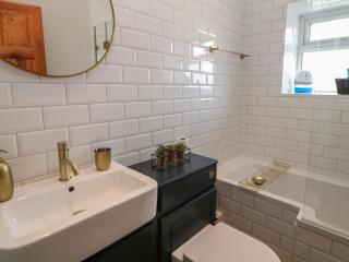 16 Oak Bank - Stockport - 1