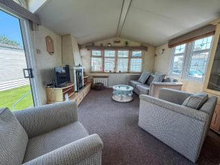 Cosy Caravan At Sand Le Mere Holiday Park In Yorkshire Ref 71004G - Tunstall - 2