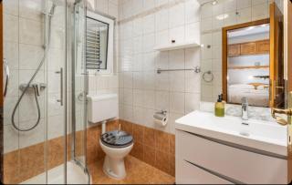 Villa Ana Selce s bazenom i panoramskim pogledom na more - Selce - 3