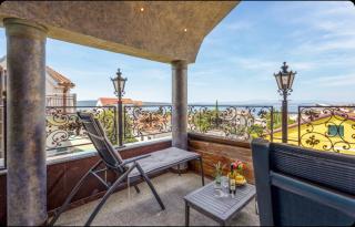 Villa Ana Selce s bazenom i panoramskim pogledom na more - Selce - 9