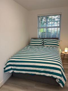 Littleton Manor Apartment near Southport - Southport - 5
