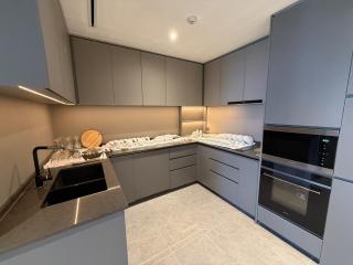 6 Star SkyVilla 4Br 180m2 Riverfront D1 Panoramic - Ho Chi Minh - 2