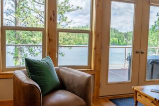 Loon Lakeside Dockside Retreat - Loon Lake - 9