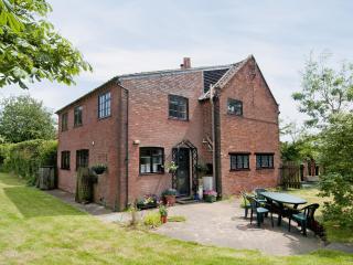 Field Cottage - Sudbourne - 0