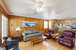 Lake Escape - Kingsland - 6