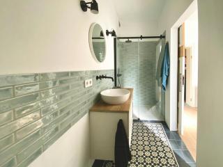 Cosy Country House With Wild Garden Near The Lake - 2