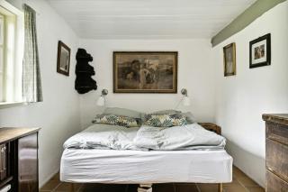 Unique Summer House With Seaweed Roof On Læsø - 4