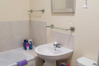 1 bed coastal apartment-Sleeps 4 - 5 min to Beach - Ilfracombe - 2