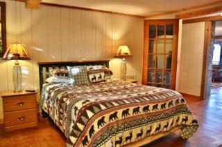 Experience breathtaking mountain views at Tsali Sunrise, sleeps up to 8 - 6
