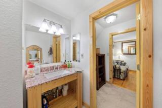 Experience breathtaking mountain views at Tsali Sunrise, sleeps up to 8 - Almond - 8