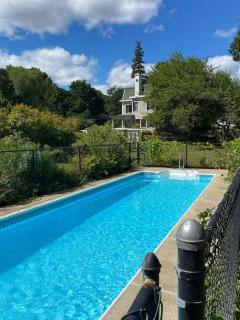 Stunning Victorian Estate with Lap Pool Gardens and Huge Porch - Georgetown - 7