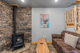 Aspen Acre Luxury Retreat - 7