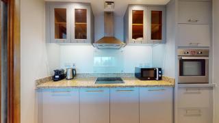 Shemara Tower - Elegant Two Bed with Marina View - 8