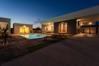 Villa ARIA with a private heated pool - Debeljak - 6