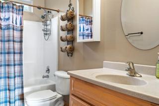 Rustic Forest Retreat - 9