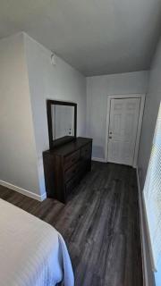 Charming 1BR Dallas Fourplex Affordable Comfort - Dallas - 1