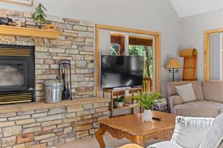 Blue Pine Lodge Fire Pit - 3