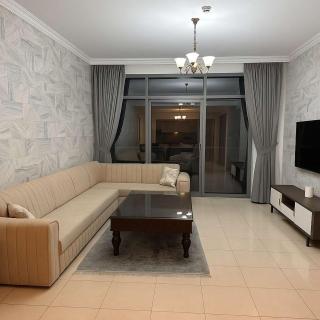 Luxury Ajman Sunrise 2BD Stay with sea view & Pool - Ajman - 4