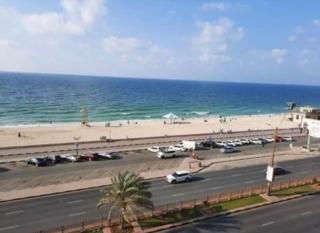 Luxury Ajman Sunrise 2BD Stay with sea view & Pool - Ajman - 3