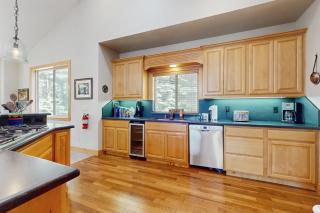Agate Road Retreat - Carnelian Bay - 2