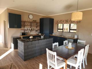 Shiloh Cottage - - 4