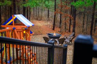 Moonshine Times - 3king 4queen perfect family and friends cabin firepit - Broken Bow - 6