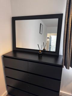 The Cozy Corner near NEC Birmingham Airport Entire Apartment Work Desk - Kingshurst - 4