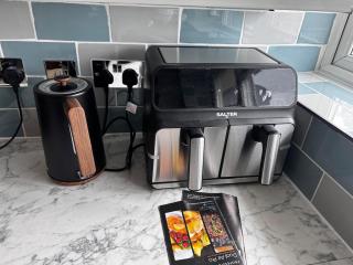The Cozy Corner near NEC Birmingham Airport Entire Apartment Work Desk - Kingshurst - 1