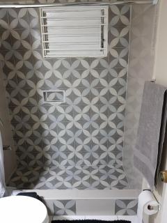 Cozy, modern New Kingston 1 bedroom - 8