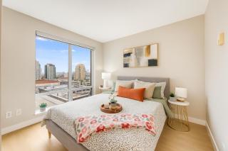 Designer 2 Bedroom Home in Central Urban Location - Vancouver - 5