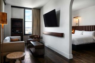 Surety Hotel, Autograph Collection - 7