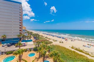 Cozy Third Floor Oceanfront Studio! Sleeps 4! Palace 304 - 1