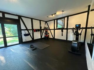 Historic Thatched House At Lake Sparow - 3