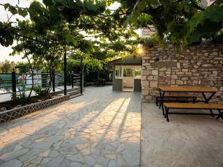 Filippos Home - Finiq - 8