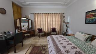 Room in F8 - Islamabad - 1